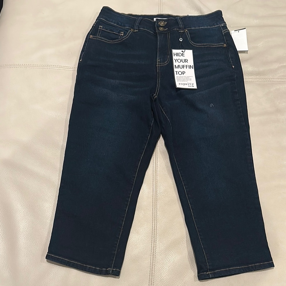 Women’s Dark Blue Capri Jeans
